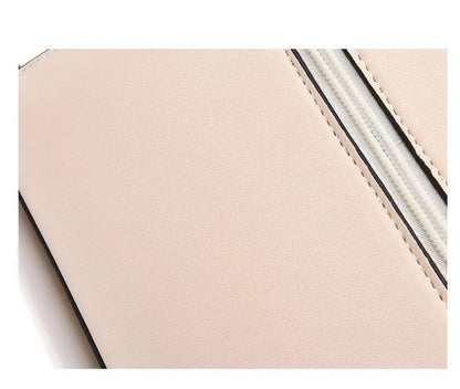 Charlotte - Elegancia Serena con Detalles Finos