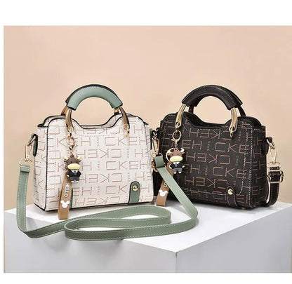 Charlotte - Elegancia Serena con Detalles Finos